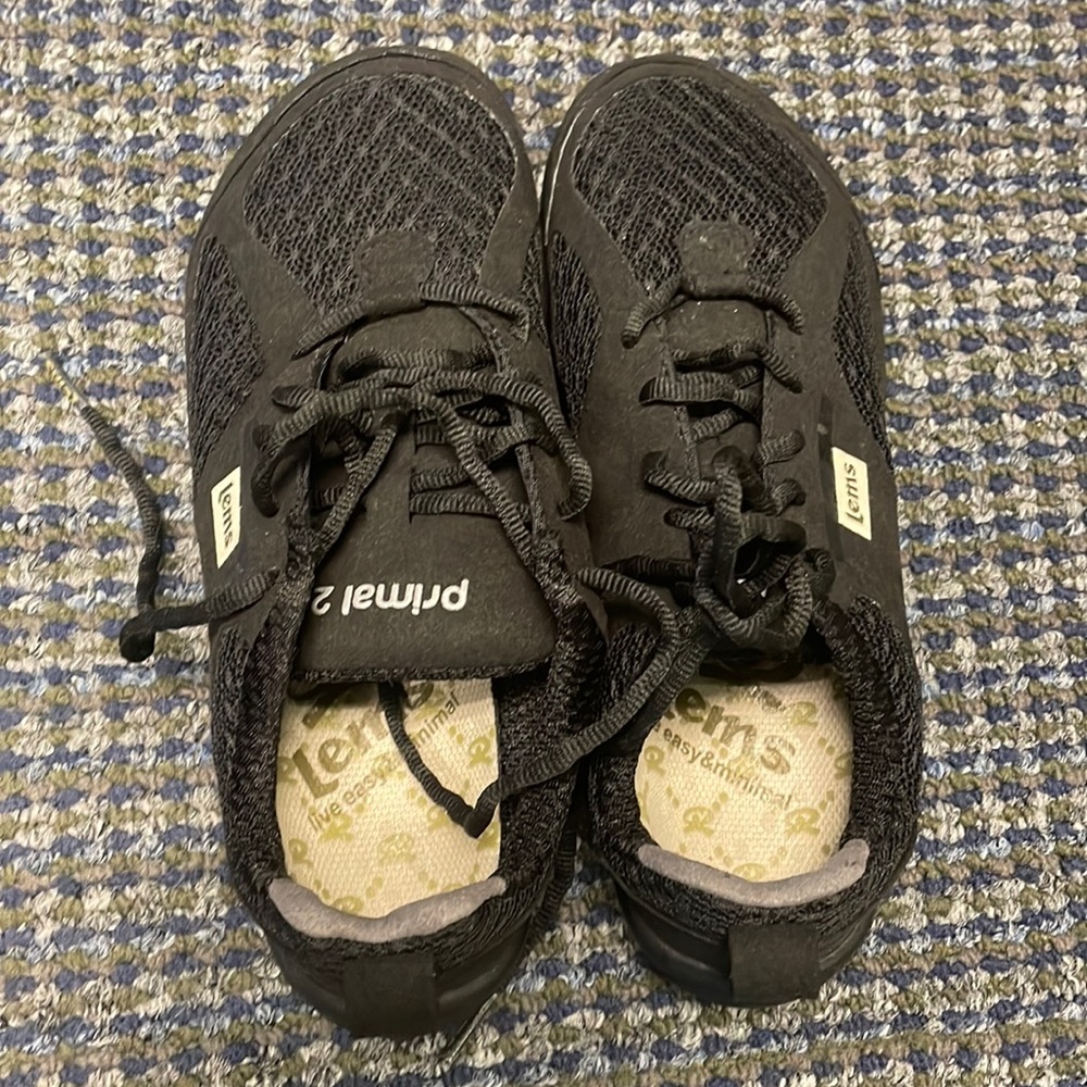 Tennis shoes -Lems